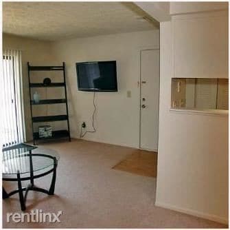 Building Photo - 2 br, 1 bath Apartment - 226 Taft Court