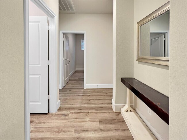 Building Photo - 21817 Enchanted Rock Dr N