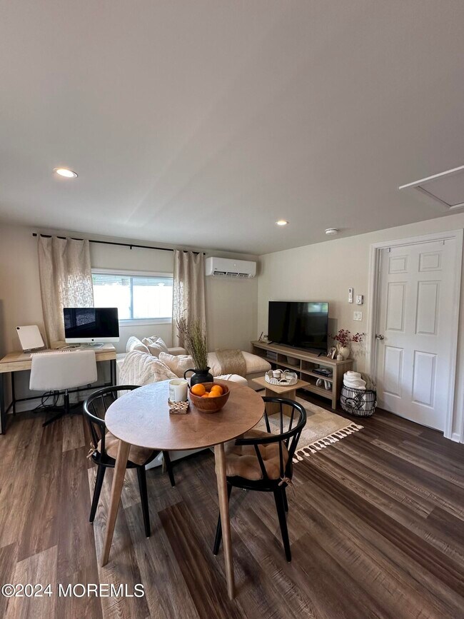 804 Pensacola Rd 804 Pensacola Rd Lacey Township NJ 08731 Apartment