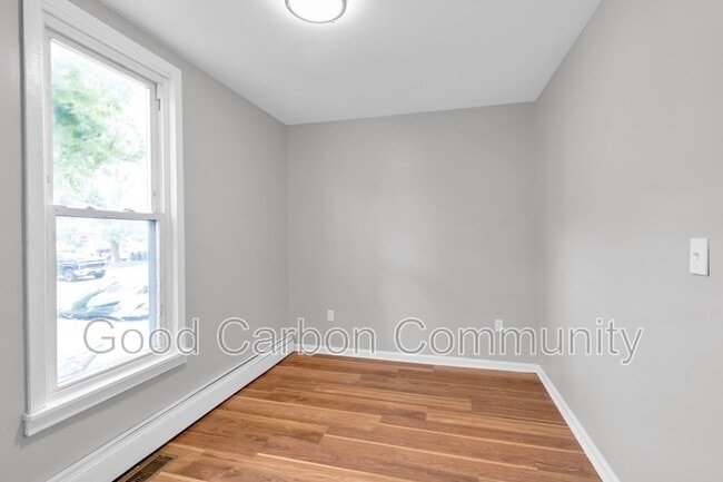 Building Photo - 343 Bryant St