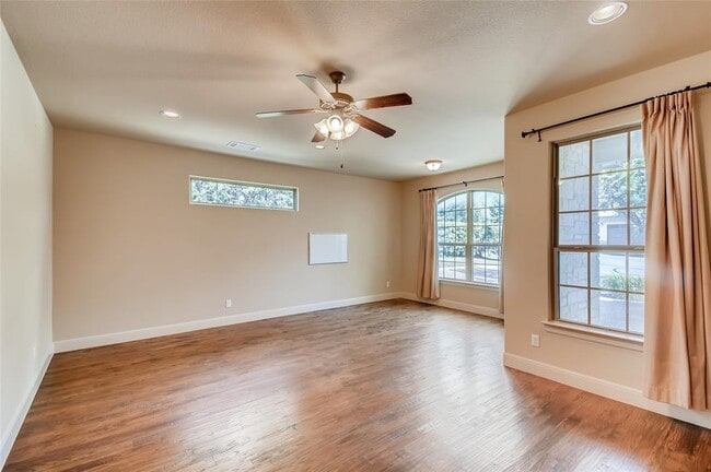Building Photo - 4216 Myrtle Beach Dr