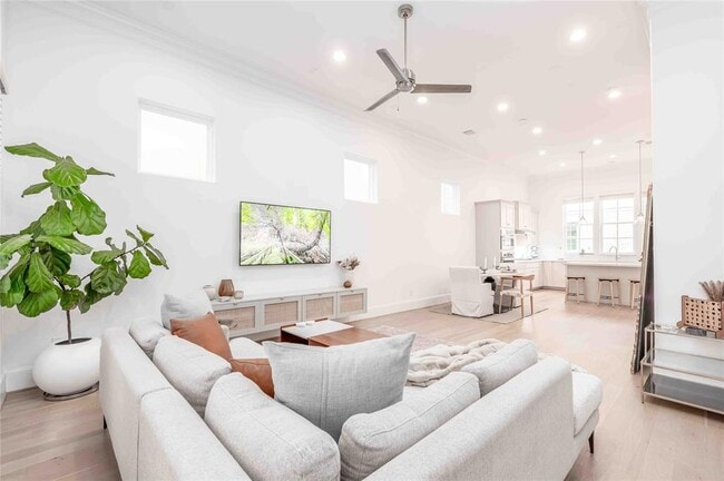 Building Photo - 2730 Dolce Oaks Dr