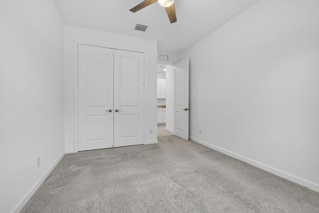 Building Photo - 1305 Haywagon Tr.