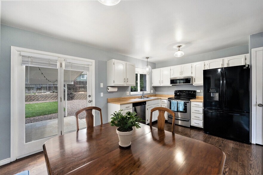 Building Photo - 8194 W 93rd Cir