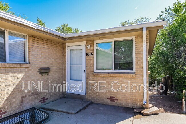 Building Photo - 1014 N Raleigh St