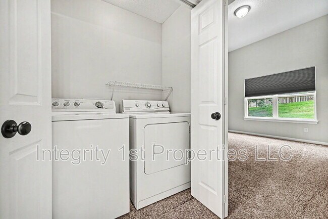 Building Photo - 3630 NW 85 St