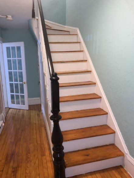 Building Photo - 609 Cambridge St