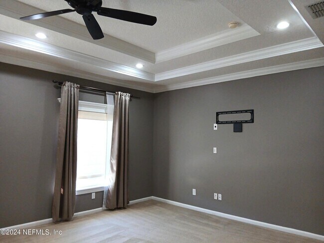 Building Photo - 2135 Thorn Hollow Ct