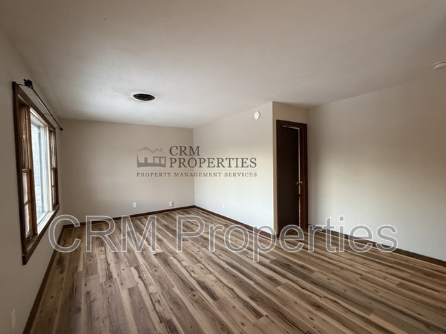 Building Photo - 805 Miami Blvd