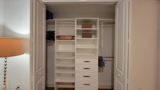 Building Photo - Luxury Apartment Right On The Beach In Lauderdale By The Sea!!! Seasonal rental