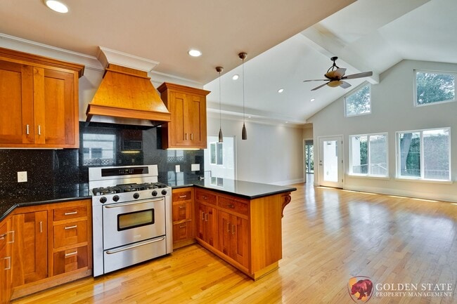 Building Photo - Stunning 3,278 square foot 4 Bedroom 3.5 b...
