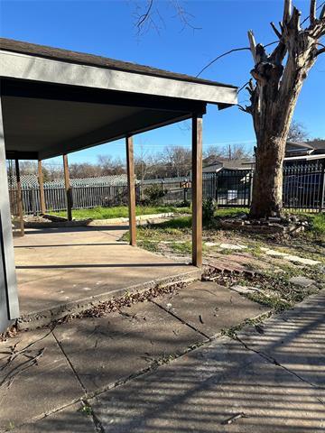 Building Photo - 1117 E Harvey Ave