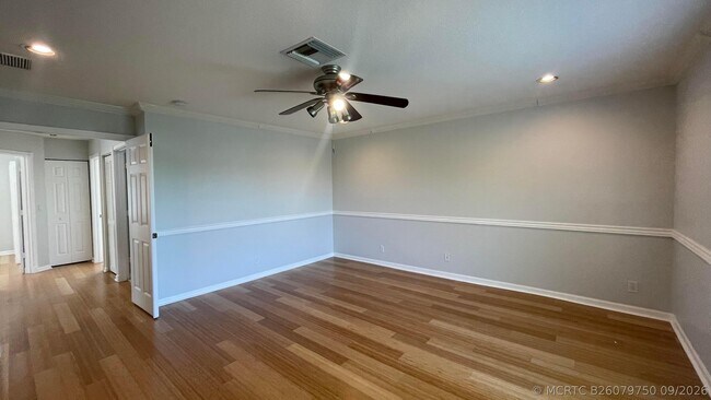 Building Photo - 4857 Victoria Cir