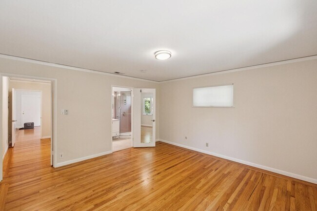 Building Photo - Beautiful Ranch Home with Bonus Room & Detached ADU | Minutes to Downtown