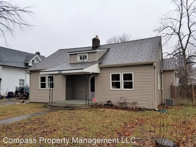 Primary Photo - 3 br, 1 bath House - 412 W Main Street