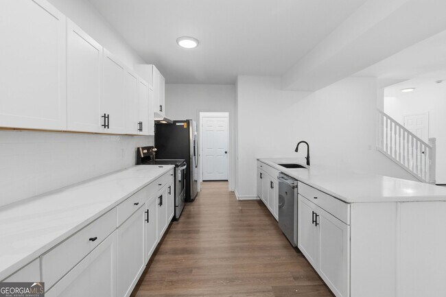 Building Photo - 6938 Shadow Ridge Ln