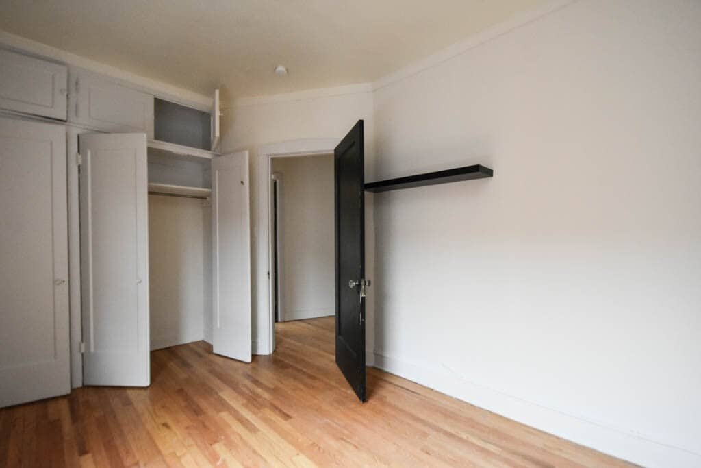Building Photo - 805 Dempster St