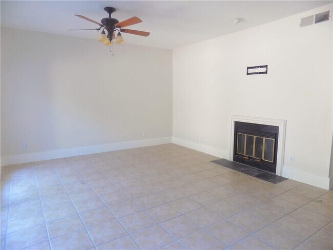 Building Photo - 2605 Enfield Rd