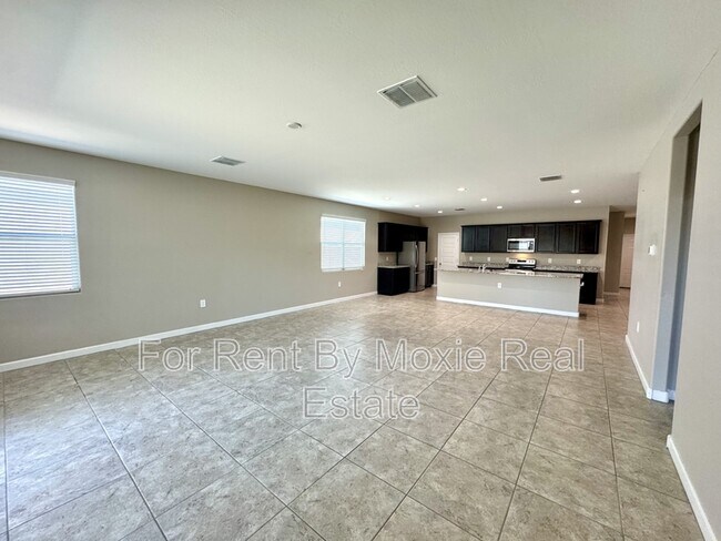 Building Photo - 5327 W Stargazer Pl