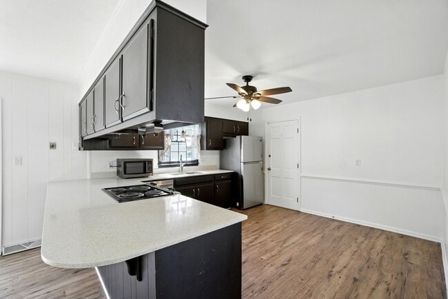 Building Photo - 24 Bohnert Dr