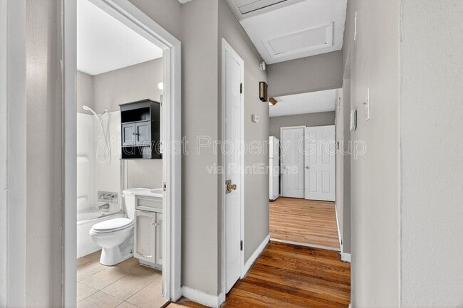 Building Photo - 8280 Frost Ave