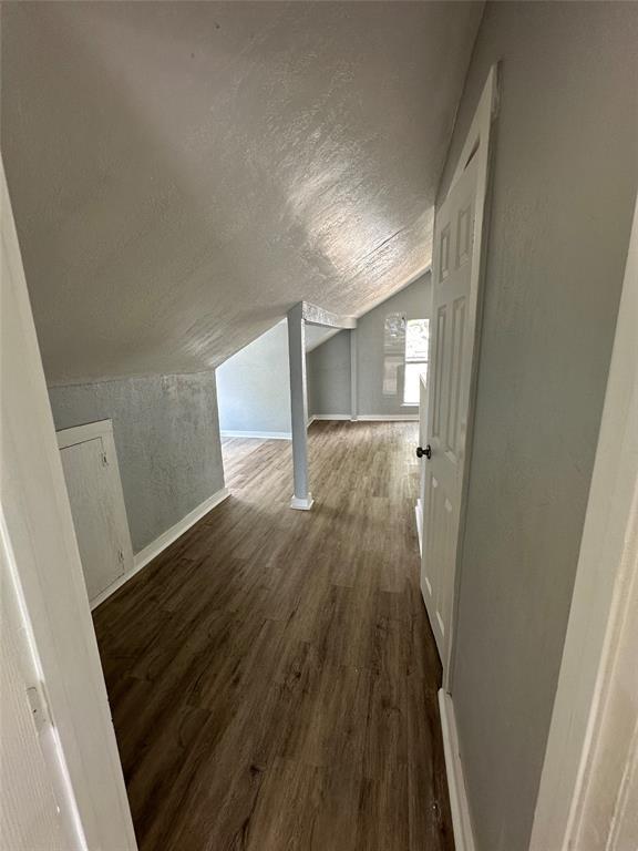 Building Photo - 1411 Miles St