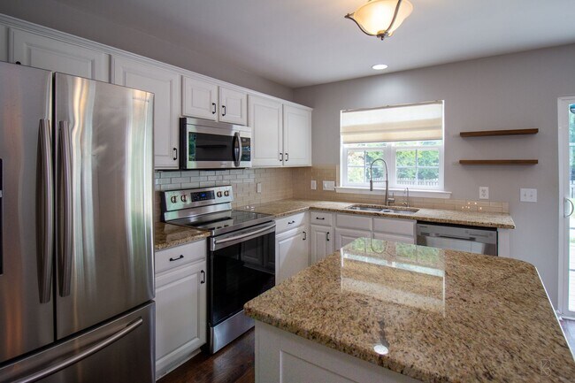 Building Photo - 4 bedroom home in Ballantyne