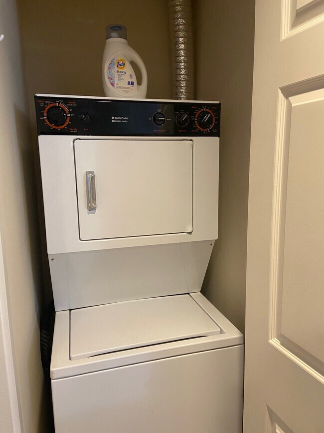 In Unit Laundry - 2600 2nd Ave