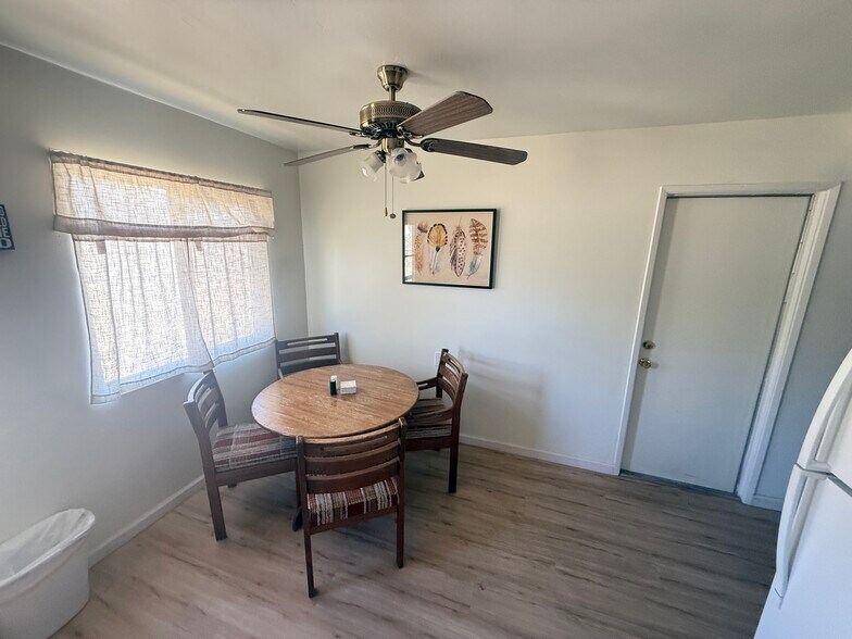 Building Photo - 2524 Erskine Creek Rd