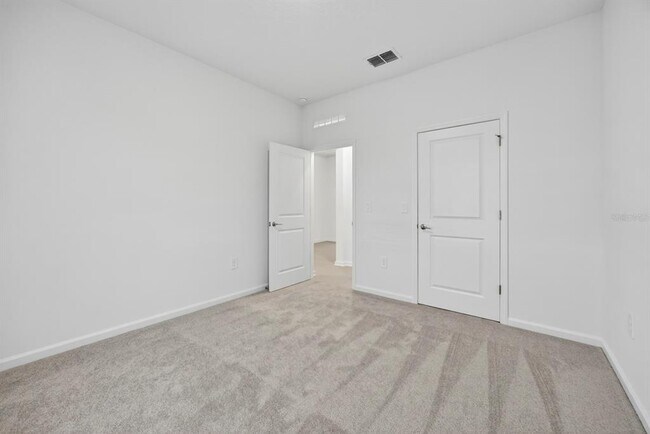 Building Photo - 3078 Armstrong Ave