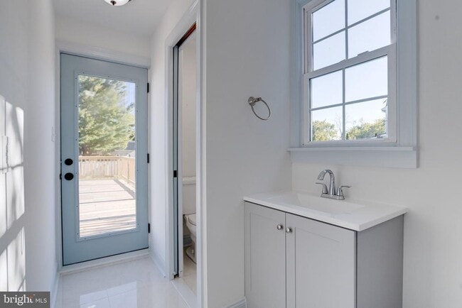 Building Photo - 5717 Station Rd