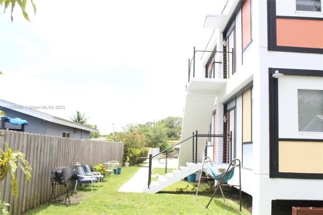 Building Photo - 2 bedroom in North Miami FL 33161