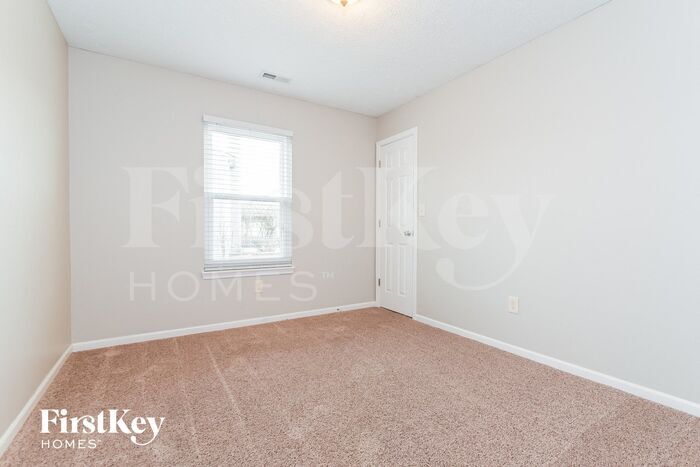 Building Photo - 725 Woodway Ln