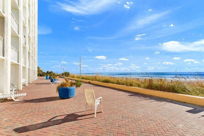 Building Photo - 1207 S Ocean Blvd