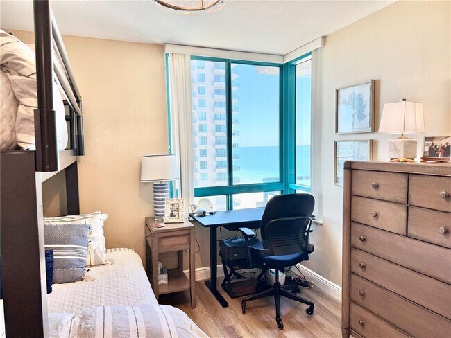 Building Photo - 1520 Gulf Blvd