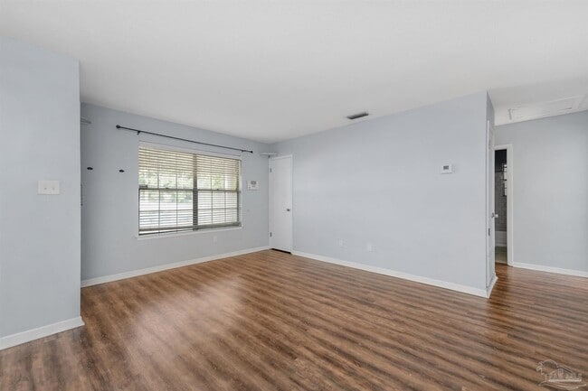 Building Photo - 10150 Guidy Ln