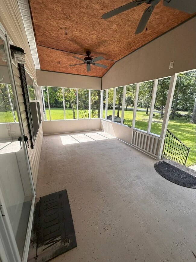 Building Photo - Immaculate 4BR Mobile Home in the heart of...