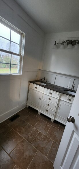 Building Photo - 1304 Teacup Spring Ct