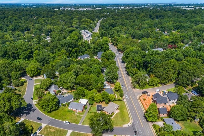 Building Photo - Sought after Madison Park House for Rent