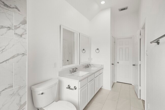 Building Photo - 21810 Mansfield Bluff Ln