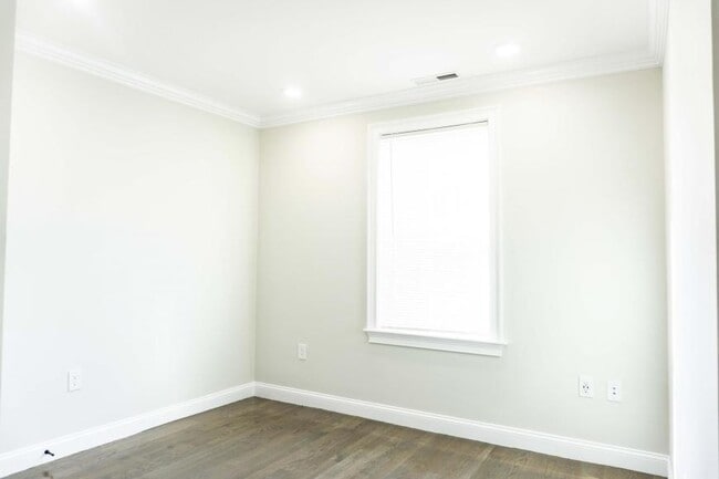 Building Photo - 3.0 bedroom in Somerville Massachusetts 02143