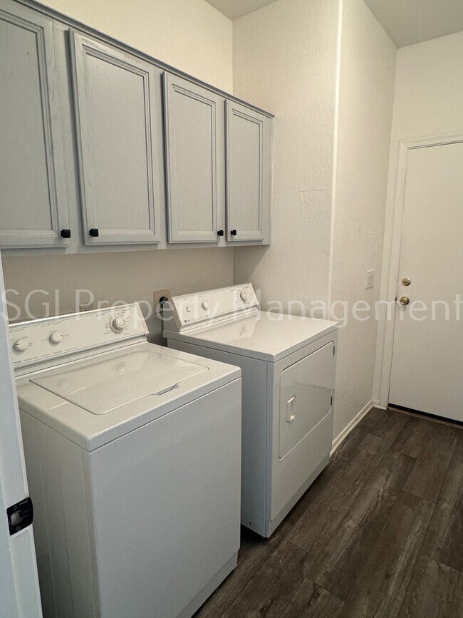 Building Photo - 11548 N 114th Pl