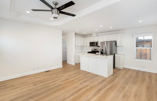 Building Photo - 841 N L St