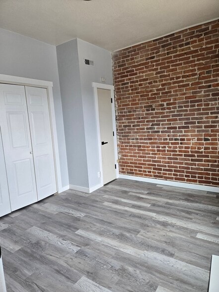 Building Photo - 109 N Kimball Ave