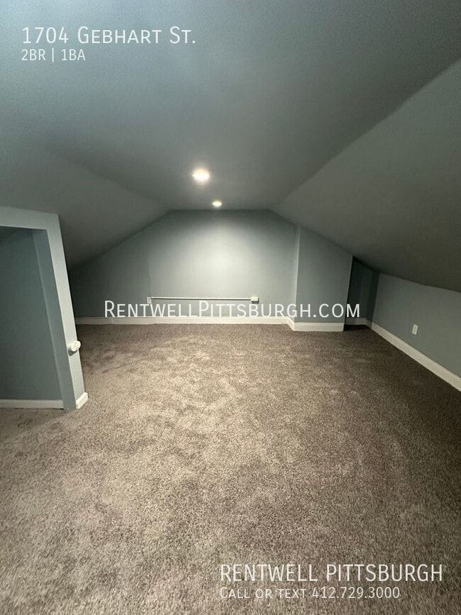 Building Photo - 1704 Gebhart St