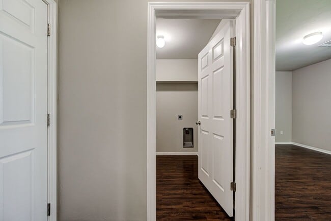 Building Photo - Gorgeous 3 Bed 2 Bath in Moore/SE OKC