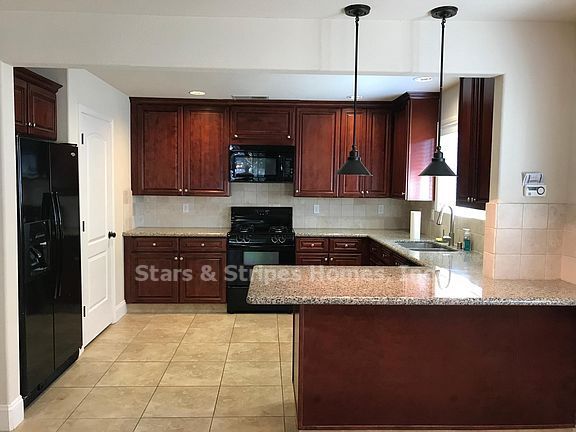 Building Photo - 47 Redeemers Loop