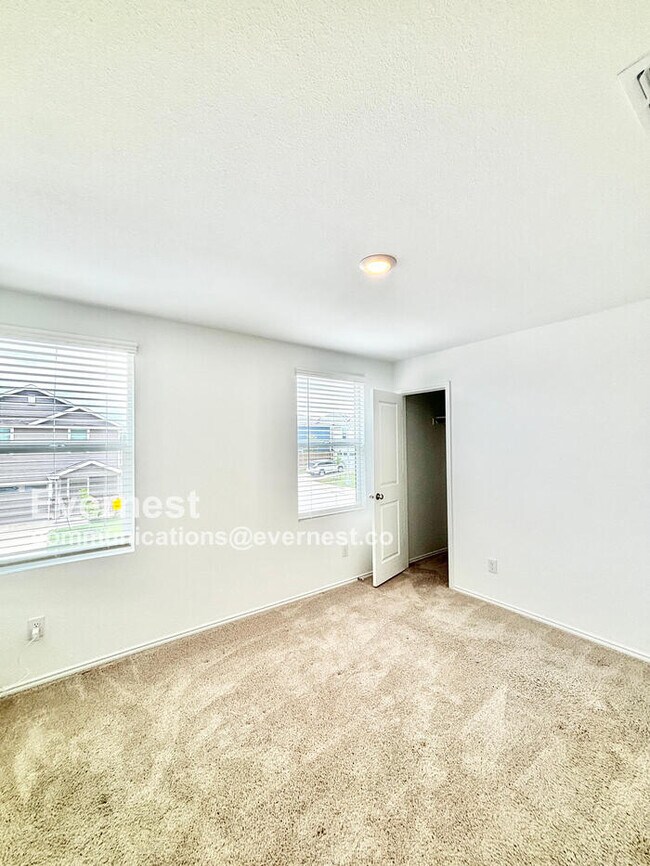 Building Photo - 3209 Peyton Lila Rd