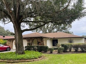 Building Photo - 7409 Lake Forest Cir