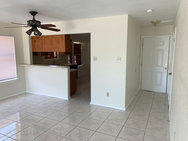 Building Photo - 2230 Bird Island Dr